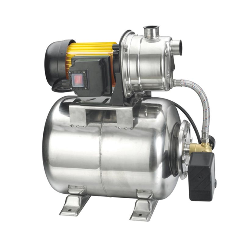 Садовая насосная станция с напорным баком