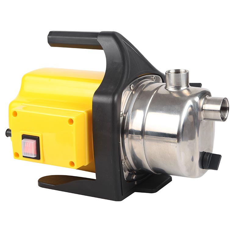 Садовый насос для перекачки воды